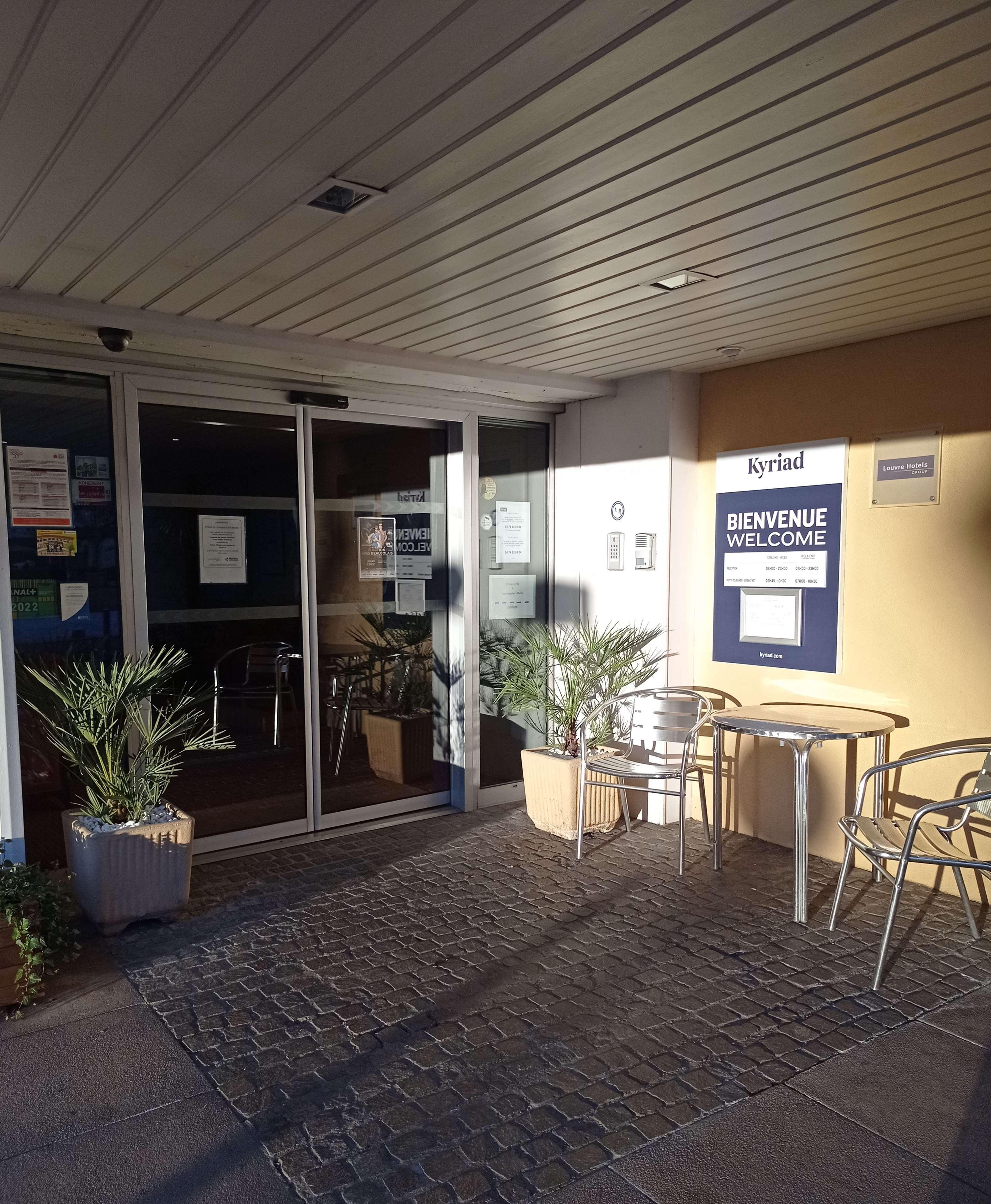 فندق كيرياد فيليفرانشي سور ساوني Villefranche-sur-Saône المظهر الخارجي الصورة
