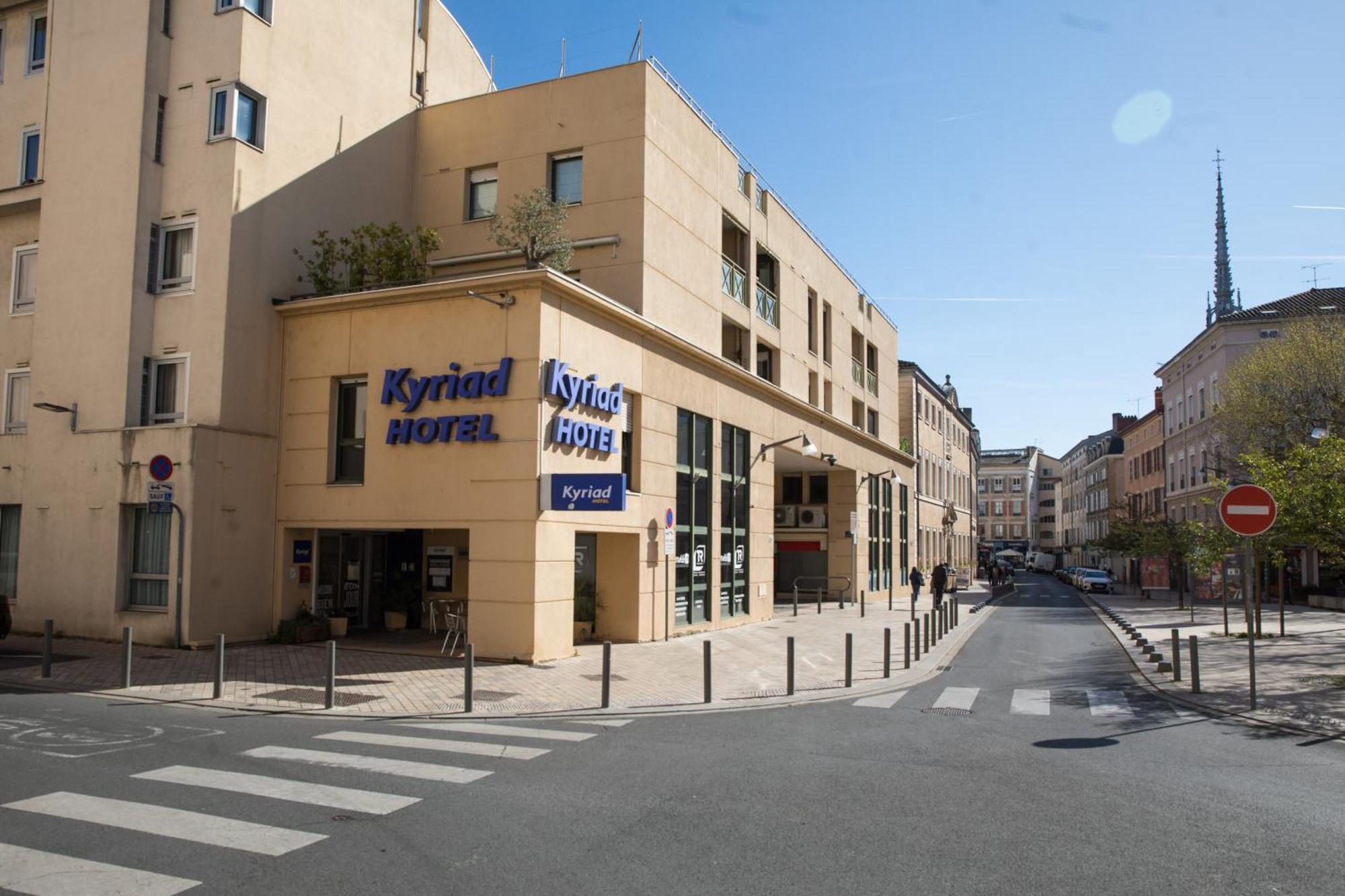 فندق كيرياد فيليفرانشي سور ساوني Villefranche-sur-Saône المظهر الخارجي الصورة